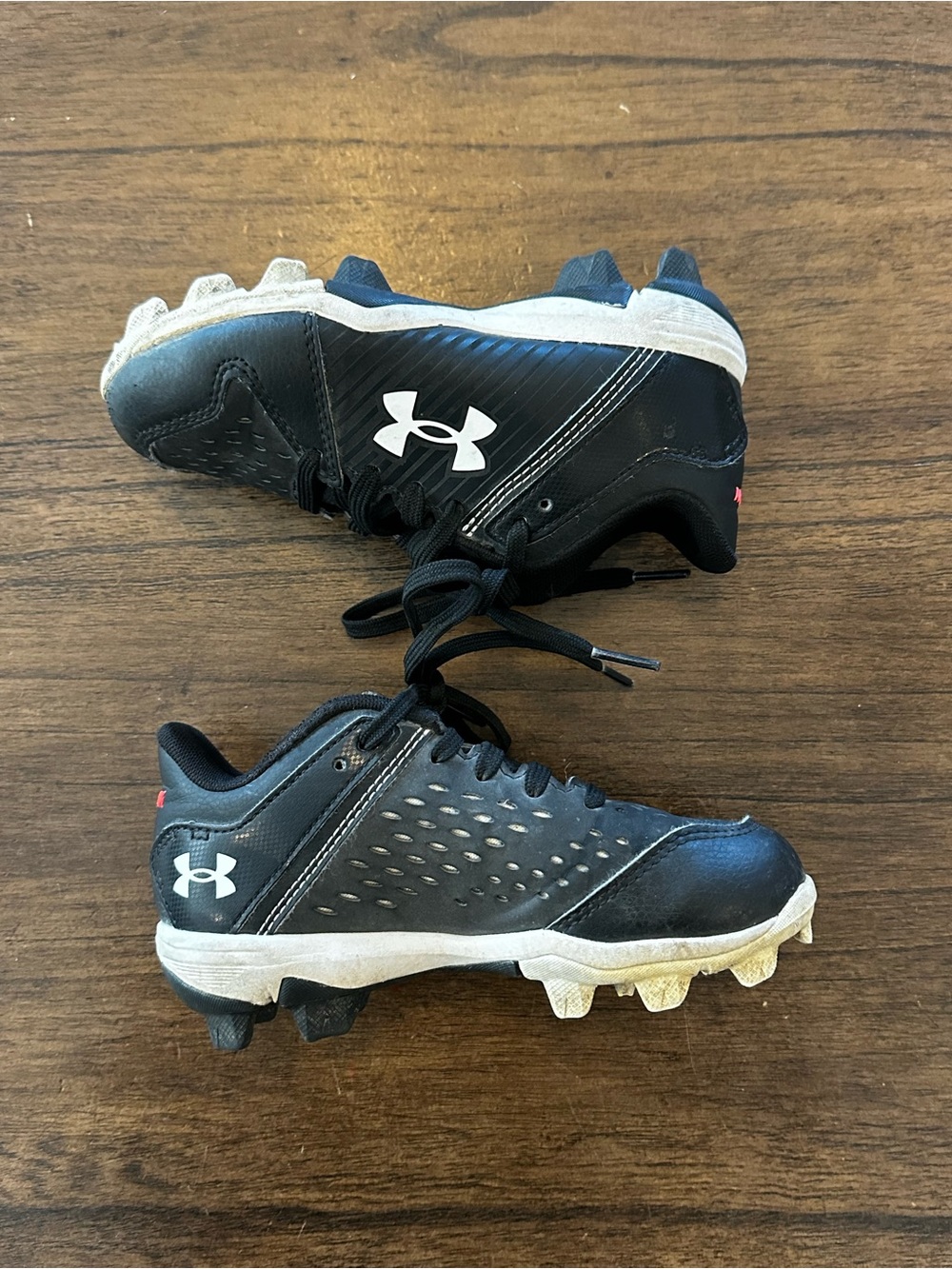 Under Armour Kids Black and White Baseball Cleats
